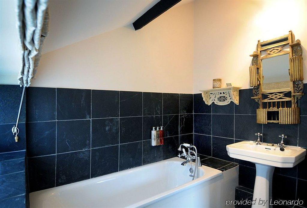 The Longleat Arms Bath