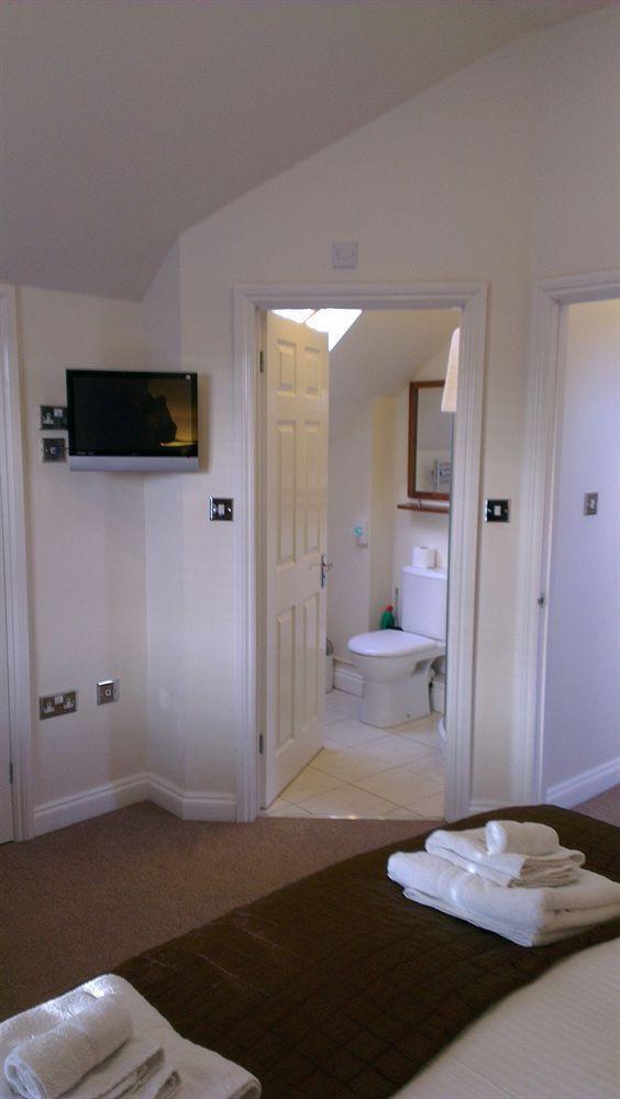 The House Boutique - In-room Breakfast - Free Parking 4*