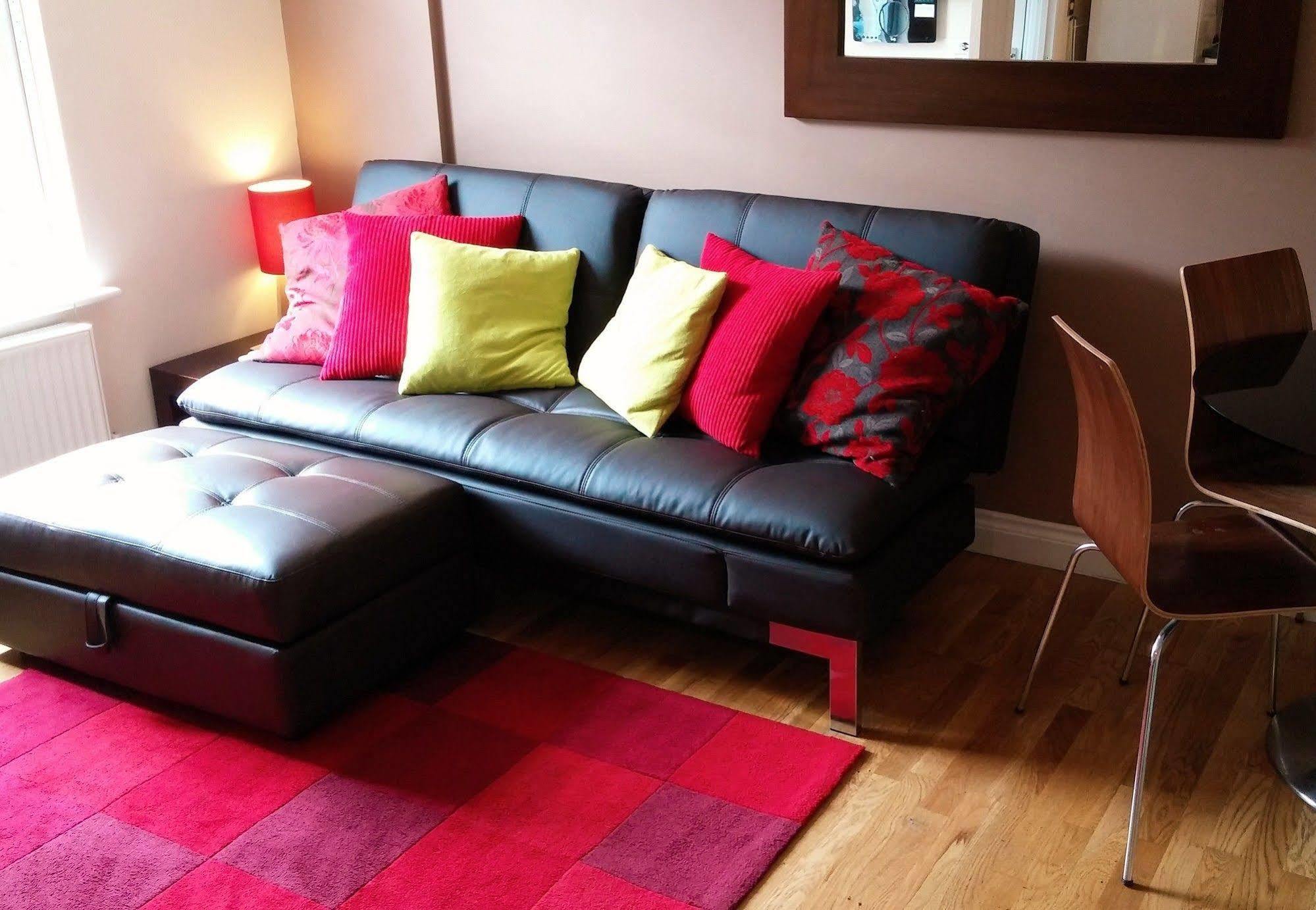 The House Boutique - In-room Breakfast - Free Parking Bath