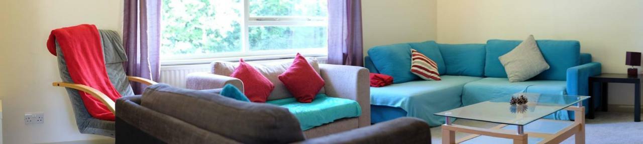 Innisfree, Central Bath, Sleeps 16, Free Parking, Free Fast Wifi Holiday home Bath