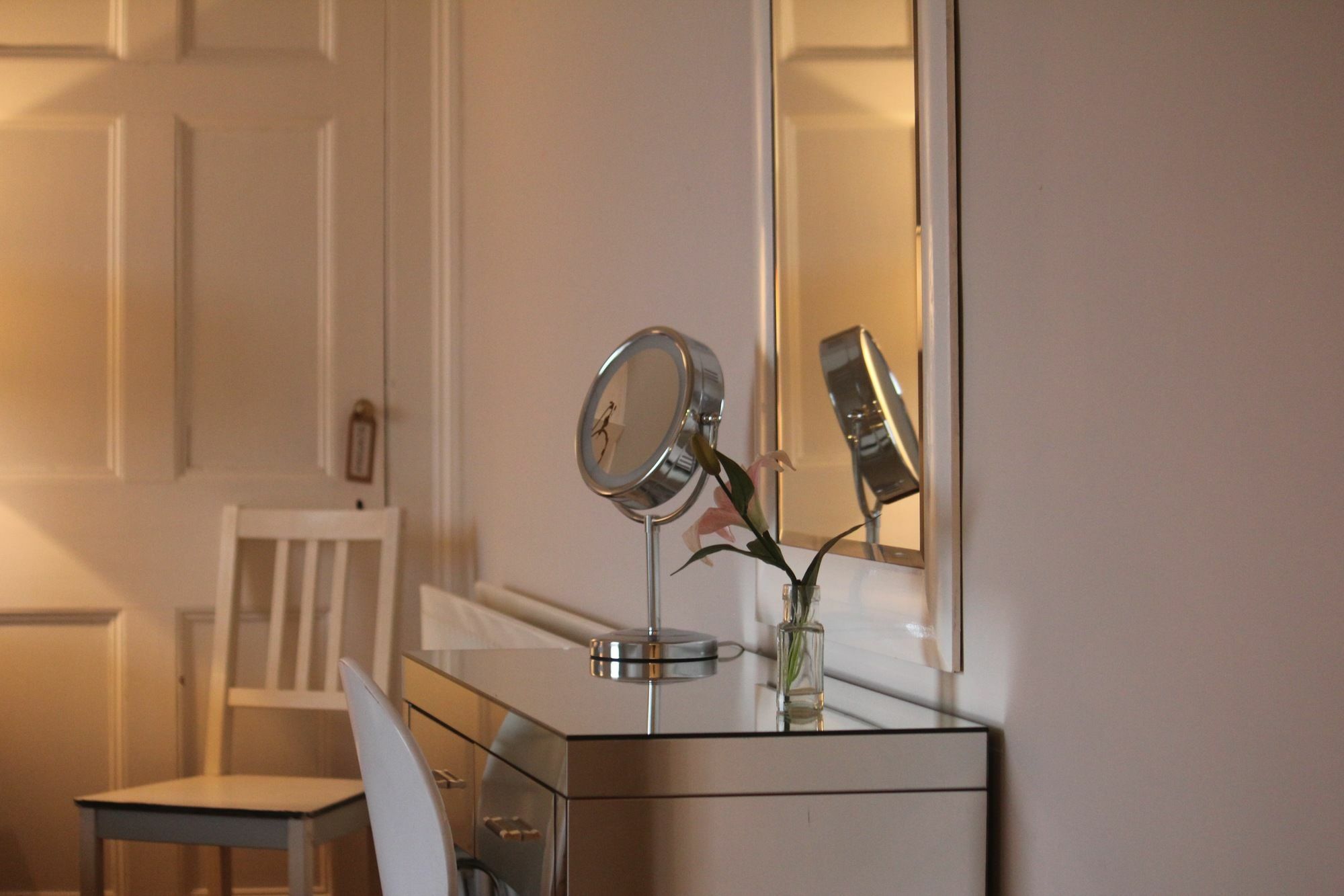 1 Georges Place Apartment