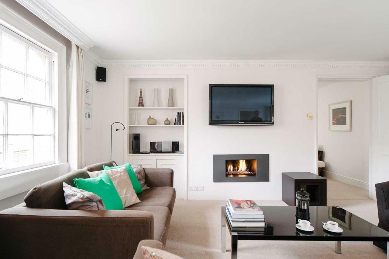 The Art Apartment *