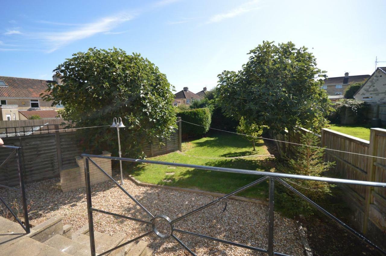 Holiday home Fantastic 4 Bedroom House In With Garden *