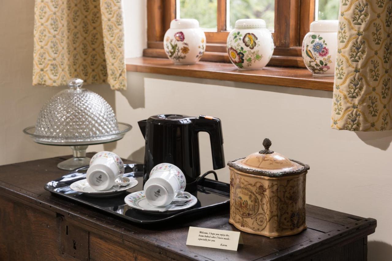Lavender Bed & Breakfast Bath
