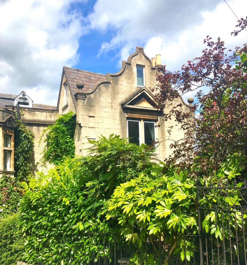 Apartment Lauras Townhouse Grand Garden Bath