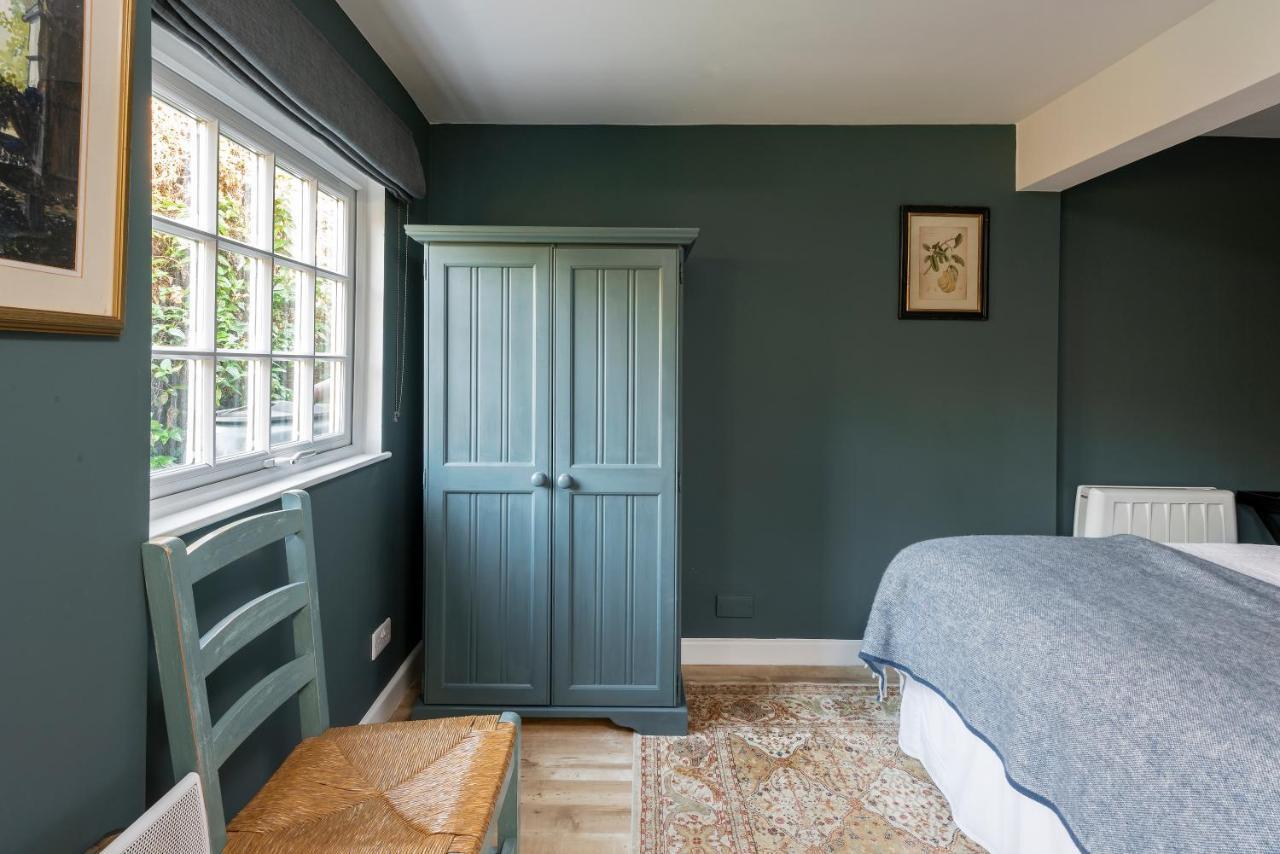 Tucking Mill View- Self Catering *