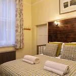Luxury Ensuite Room Next To Royal Crescent With Own Private Entrance