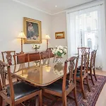 Lux City Centre Property, Slps 8