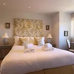 Tyndall Villa Boutique B&B