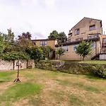 Pass The Keys One Bed Flat With Stunning Views And Free Parking