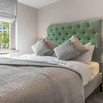 Stylish Modern 1 Bedroom, City Centre