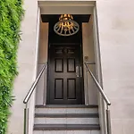 Stylish 1 Bed Central Apartment