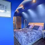 Quirky Vaulted Flat With Terrace