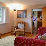 Eastwood Lodge