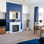 Central Bath Apartment