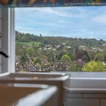 Luxurious Grand 6 Bedroom Home In Bath - Perfect For Groups & Sleeps 12!
