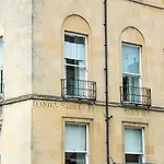 Unique 2 Bed In The Heart Of Bath With Parking