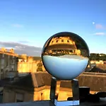 Plant Yourself In The Very Centre Of Bath - Free Parking