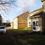 Cohost Partners- Free Parking | Close To Town
