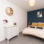 Wifi | Parking | Near Major Attractions