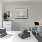 Arlington House, Central Apartmant