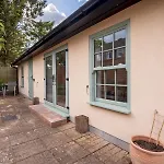 Pass The Keys Charming Garden Cottage With Parking