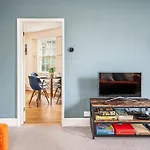 Beautiful Central 2 Bed Flat
