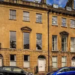 Spectacular Greenpark House - Prescott Apartments