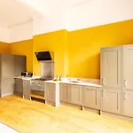Spectacular Greenpark House - Prescott Apartments