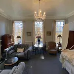 Elegant & Romantic - Entire Flat With 2 Magnificent Views