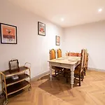 The Kings Courtyard Apartment