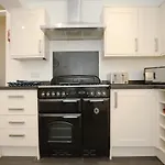 Coronation View By N And N Stays, Great Location & Perfect For Workers, Contractors And Families Visiting The Area, Long Stay Disc Available