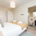 Pass The Keys Apartment With Stunning Views And Free Parking