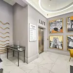 Haus Of Sulis, City Centre Apartment With Lift Access