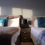 Spacious Georgian 3Bedroom Apartment, 5 Mins From Bath Abbey