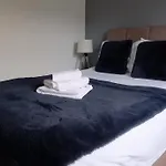 Spacious Georgian 3Bedroom Apartment, 5 Mins From Bath Abbey