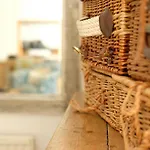 Spacious City Centre Apartment Bath