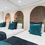 5 Star Lux Abode In Central Bath - Games Room