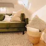 Elegant Hideaway City Centre,1 Bed Flat, 3Rd Floor