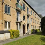Kensington Court