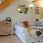 Weston Farm Cottage