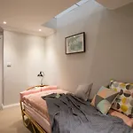 Ceres Newly Refurbished 3 Bedroom In Heart Of Bath