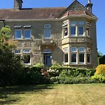 High Beeches B & B