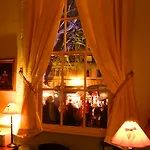 Crystal Palace Apartment