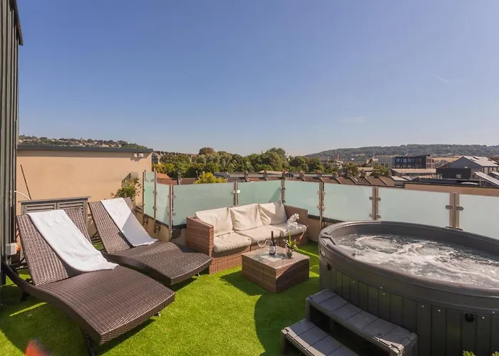 Henge House, Penthouse Apartment