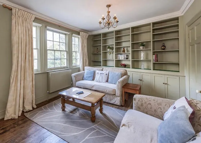 Ivory House - Stunning Central Townhouse