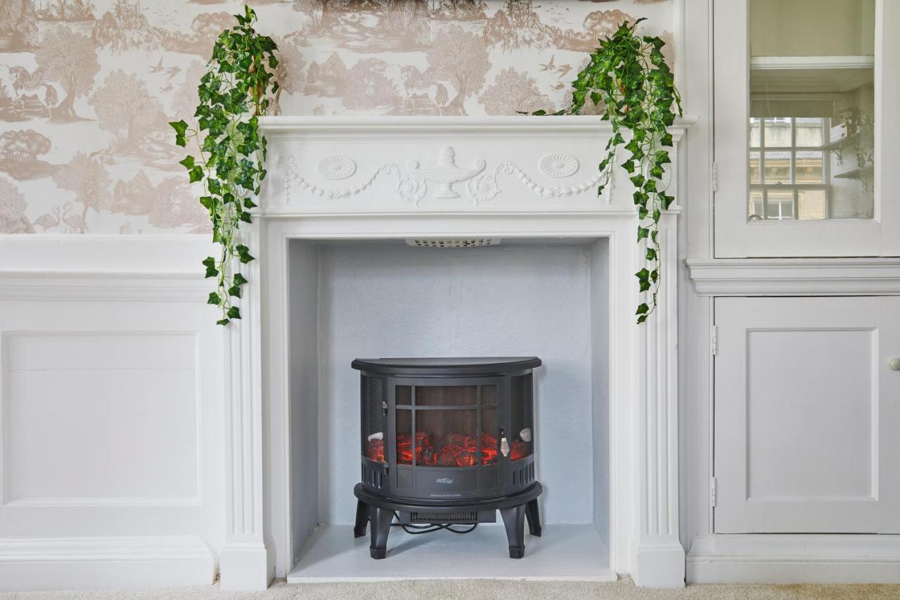 Apartment Opposite To Sally Lunn's Spacious Luxury Maisonette!