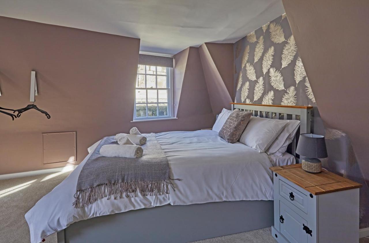 Opposite To Sally Lunn's Spacious Luxury Maisonette! * Bath