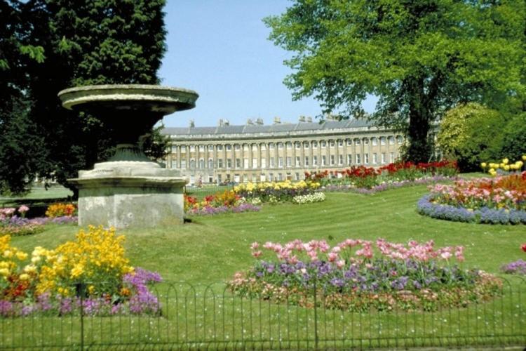 Luxury Ensuite Next To Royal Crescent With Own Private Entrance Guest house