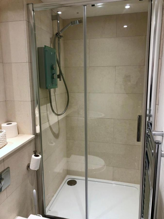 Ideally Located 2 Bedroom Luxury Apartment